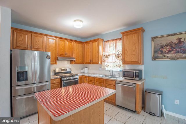 71 SENECA LN, Bordentown, NJ 08505