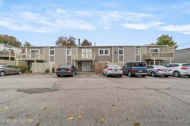 1935 Gardiner Ln APT B27, Louisville, KY 40205