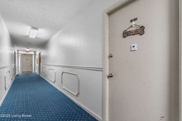 1935 Gardiner Ln APT B27, Louisville, KY 40205