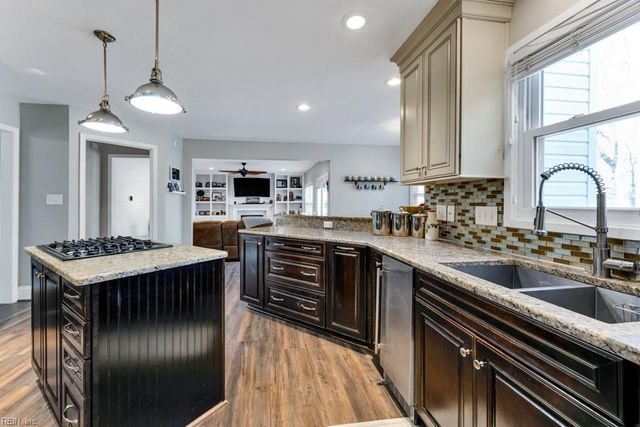 1016 Outlands WAY, Virginia Beach, VA 23456