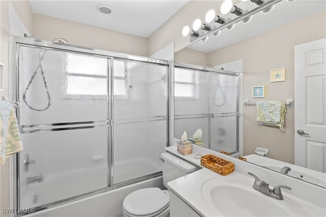 541 Windsor SQ, Naples, FL 34104