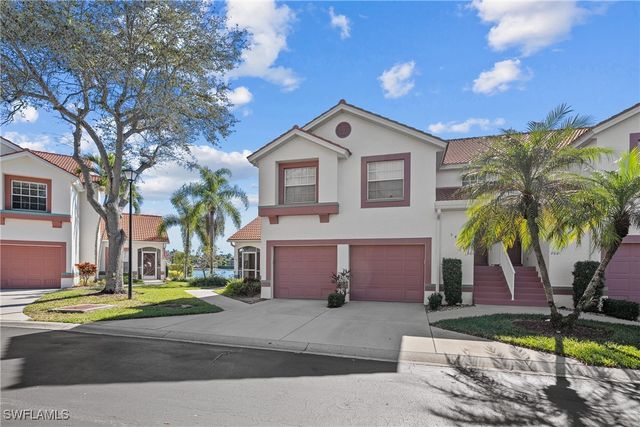 541 Windsor SQ, Naples, FL 34104