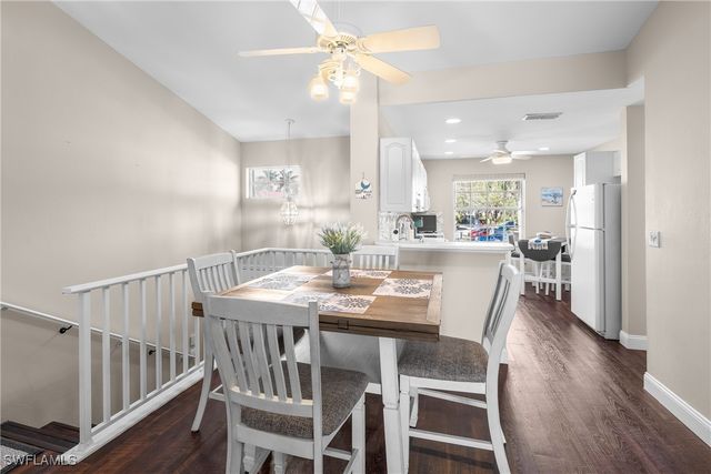 541 Windsor SQ, Naples, FL 34104