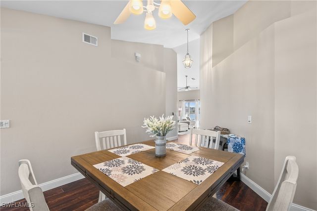 541 Windsor SQ, Naples, FL 34104