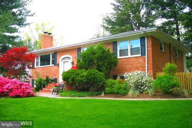 1036 CARPER ST, Mclean, VA 22101