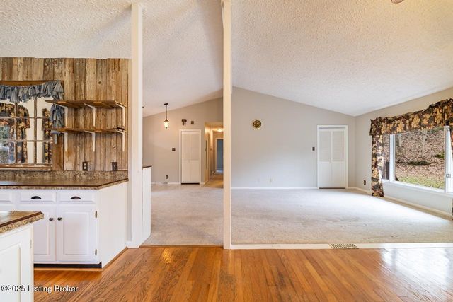 290 Big Cedar Creek Trail, Shepherdsville, KY 40165