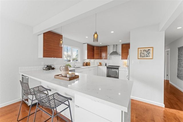 8170 Terrace Dr, El Cerrito, CA 94530