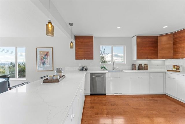 8170 Terrace Dr, El Cerrito, CA 94530