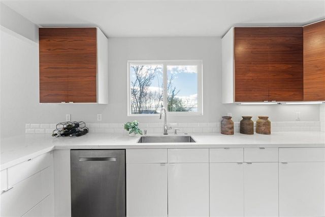 8170 Terrace Dr, El Cerrito, CA 94530