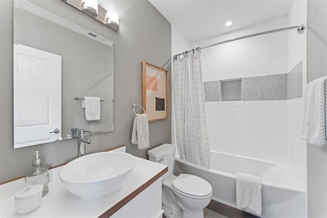 8170 Terrace Dr, El Cerrito, CA 94530