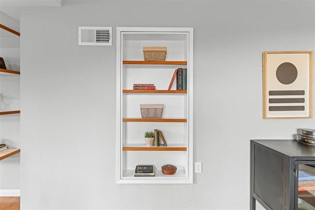 8170 Terrace Dr, El Cerrito, CA 94530