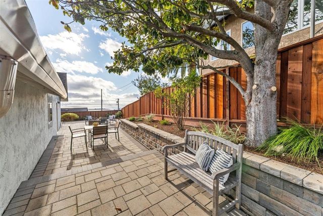 8170 Terrace Dr, El Cerrito, CA 94530