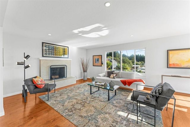 8170 Terrace Dr, El Cerrito, CA 94530