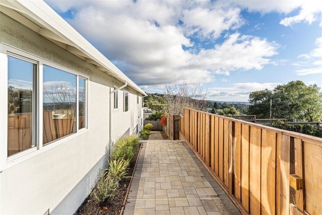 8170 Terrace Dr, El Cerrito, CA 94530