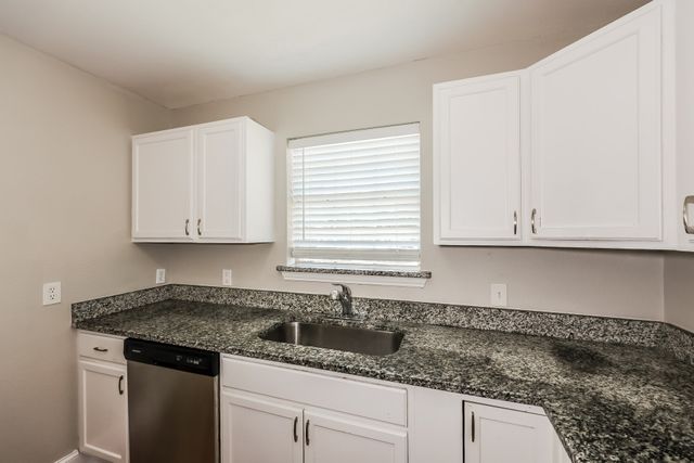 10522 Woodleaf Drive, Dallas, TX 75227