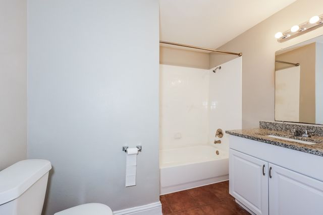 10522 Woodleaf Drive, Dallas, TX 75227