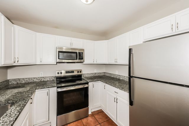10522 Woodleaf Drive, Dallas, TX 75227