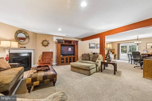 15164 FOG MOUNTAIN CIR, Haymarket, VA 20169