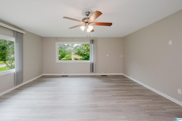 908 9TH AVENUE, Pleasant Grove, AL 35127