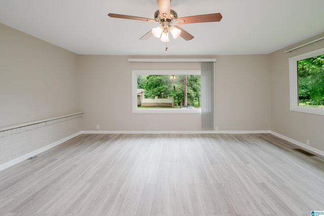 908 9TH AVENUE, Pleasant Grove, AL 35127