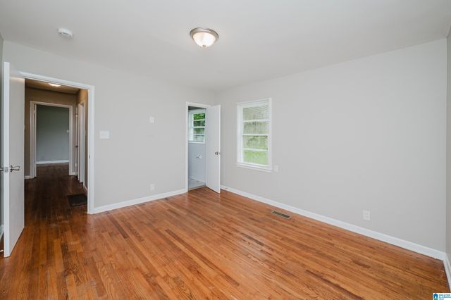 908 9TH AVENUE, Pleasant Grove, AL 35127