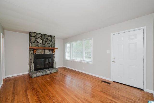 908 9TH AVENUE, Pleasant Grove, AL 35127