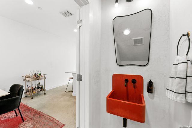 102 Tendick Unit 104, San Antonio, TX 78209