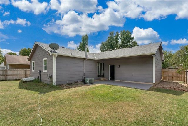 3830 S BRUMMETT, Wichita, KS 67215