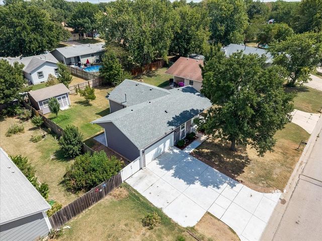 3830 S BRUMMETT, Wichita, KS 67215