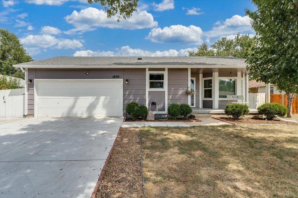 3830 S BRUMMETT, Wichita, KS 67215