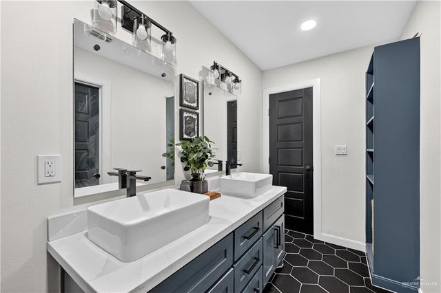 2903 La Maceta Street, Penitas, TX 78576