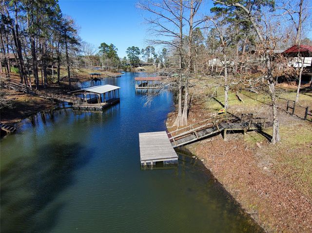 535 Tall Timbers, Burkeville, TX 75932