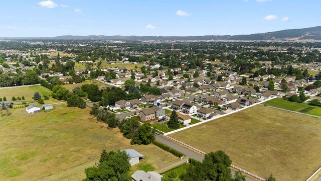 723 S Grady Rd, Spokane Valley, WA 99016