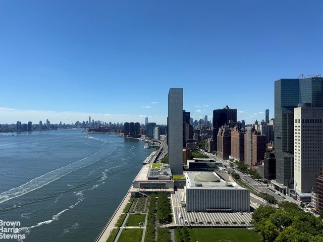 870 United Nations Plz 33 34E, New York City, NY 10017