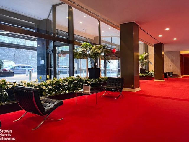 870 United Nations Plz 33 34E, New York City, NY 10017