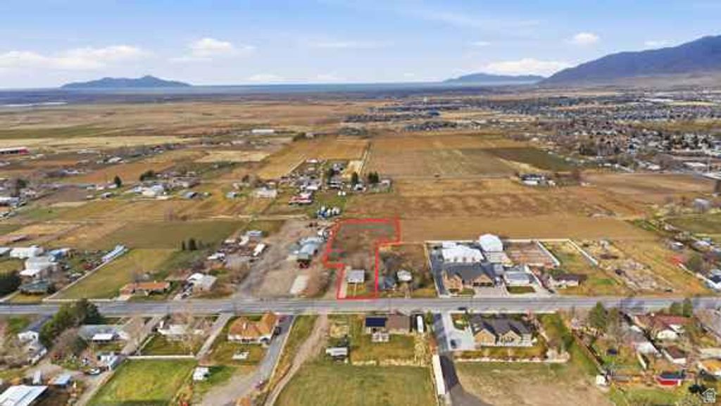 Image 11 of property listing at 798 W VINE ST, Tooele, UT 84074