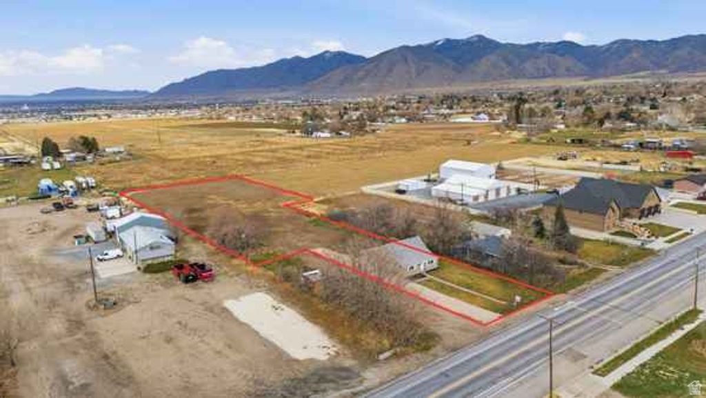 Image 15 of property listing at 798 W VINE ST, Tooele, UT 84074