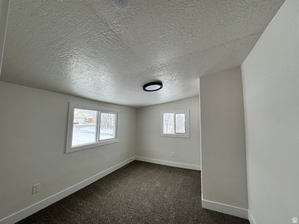 Image 7 of property listing at 798 W VINE ST, Tooele, UT 84074