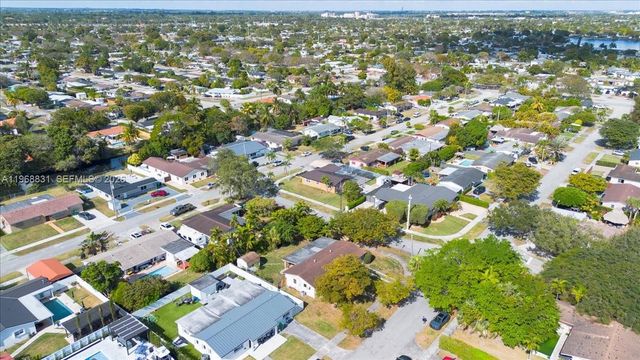 5820 SW 108th Pl, Miami, FL 33173