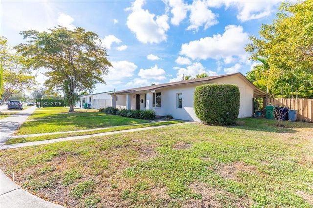 5820 SW 108th Pl, Miami, FL 33173