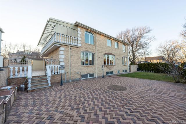 8064 Surrey Place, Jamaica Estates, NY 11432