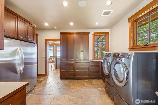 4898 S Camano Drive, Camano Island, WA 98282