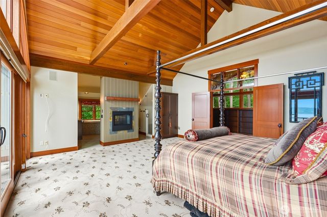 4898 S Camano Drive, Camano Island, WA 98282