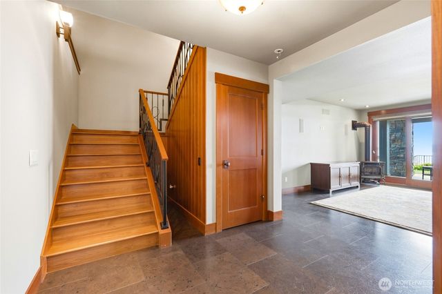 4898 S Camano Drive, Camano Island, WA 98282