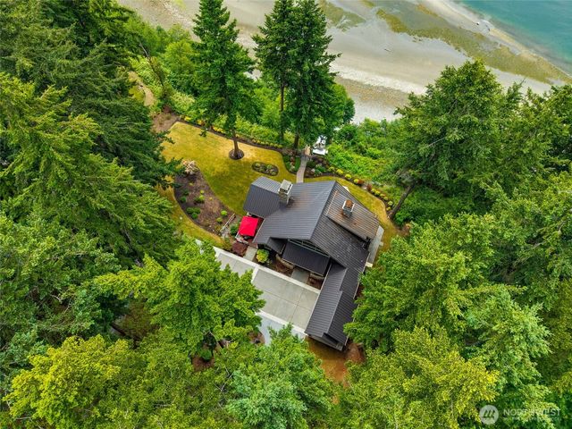 4898 S Camano Drive, Camano Island, WA 98282