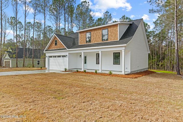 68 Whispering Pines Court, Hampstead, NC 28443
