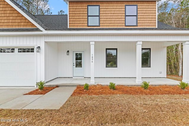 68 Whispering Pines Court, Hampstead, NC 28443