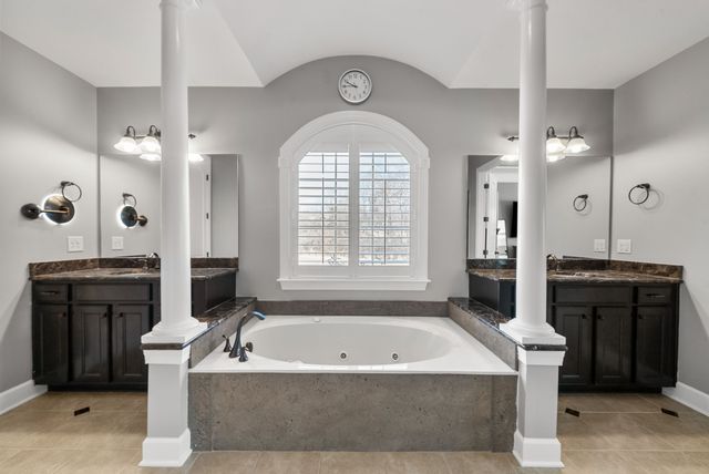 5004 Montelena Dr, Franklin, TN 37067