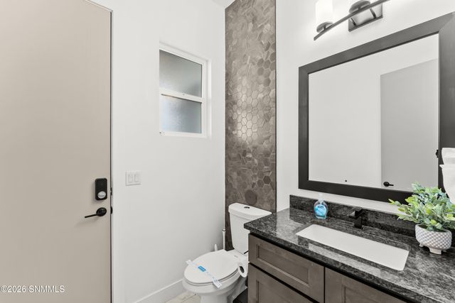 3913 Royal View Street, Las Cruces, NM 88012