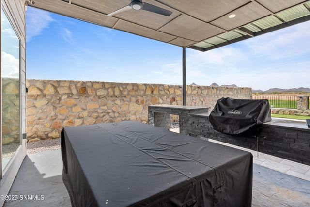 3913 Royal View Street, Las Cruces, NM 88012